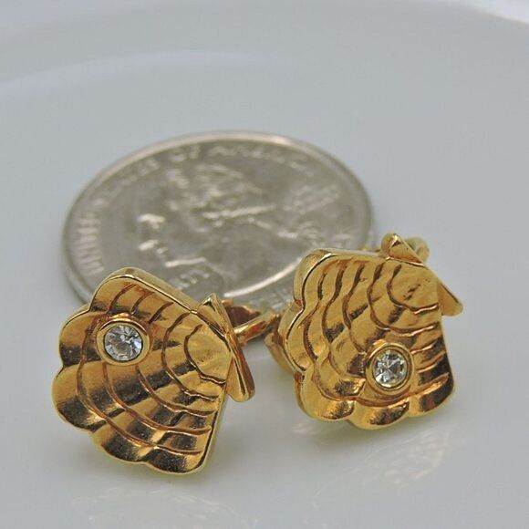 Vintage Gold Shell & Rhinestone Clip On Earrings - Picture 7 of 11